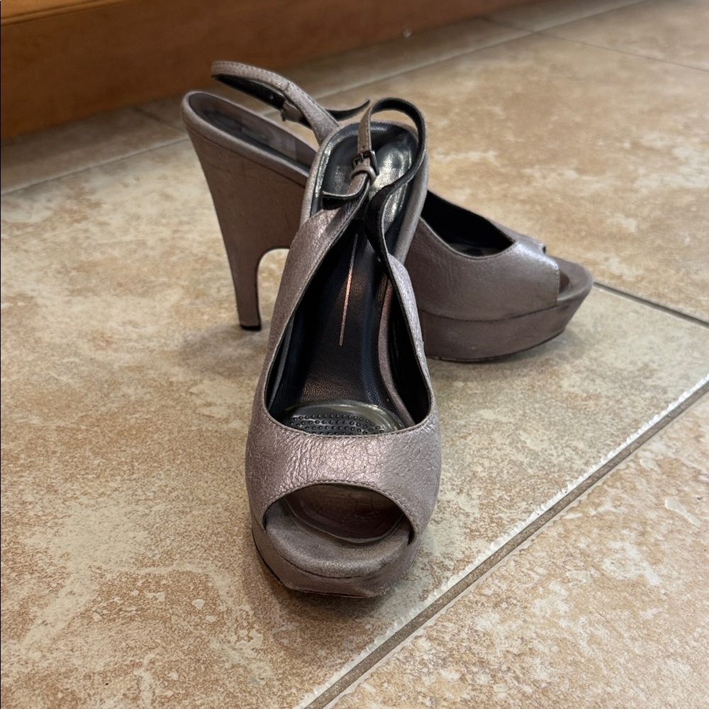 Dolce Vita Women’s Peep-Toe 2” Platform Slingback 5” heels Pewter sz8 orig $150